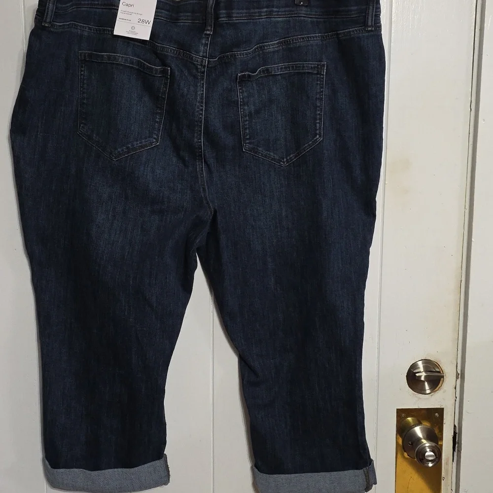 NWT Sonoma Women's Denim Capris Rolled Cuff Stretch Comfort Mid‎ Calf Sz 28 W